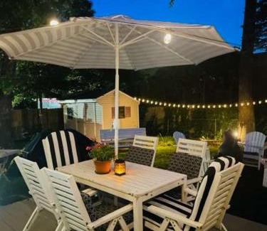 Wading River House | Sea Cliff Charm: 5 Mins to Beach, Firepit