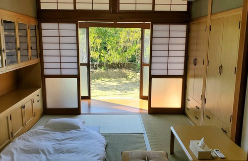 Aoshima House | SEA-DWELLER Inn