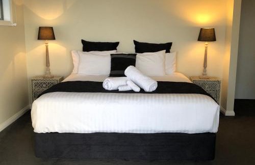 Binalong Bay House | SEA EAGLE COTTAGE Amazing views of Bay of Fires