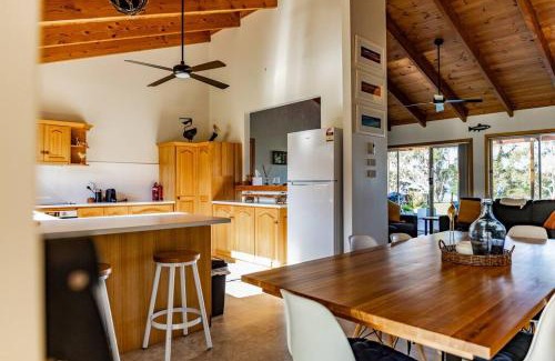St Helens House | Sea Eagle Escape on Moulting Bay