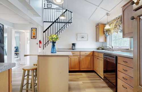 Old Orchard Beach House | Sea Flower by Bayley Vacation Rentals