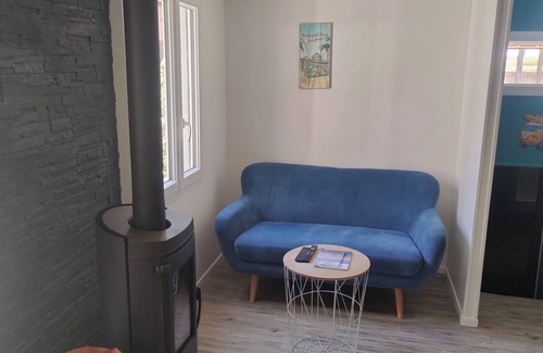 St-Georges-de-la-Riviere House | Seaside house with swimming pool