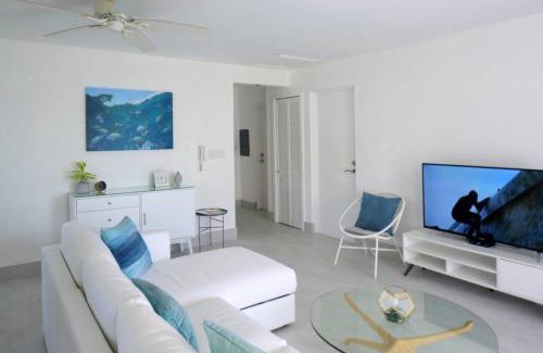 Weston Apartment | Sea Glass Villa - Spacious 1 Bed, 2 Bath on West Coast