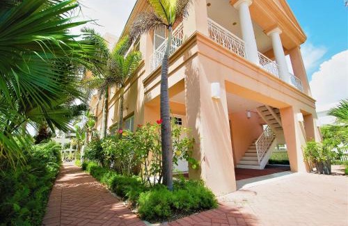 The Shores House | Sea Hawk - Private Beach House With Pool & Hot Tub Home