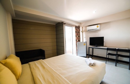 Tha Thaewawong Hotel | Sea Land View