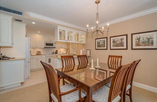 Boca Grande Apartment | Sea Oats 242 Apartment