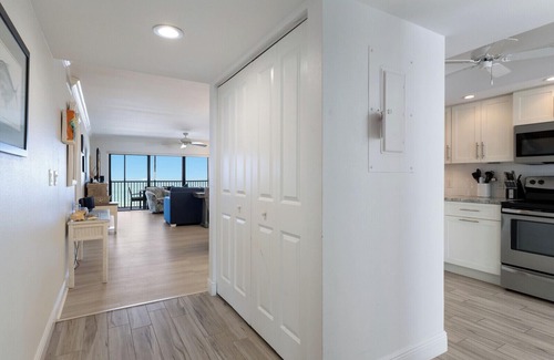 Boca Grande Condo | Sea Oats 314 - Top Floor - Sleeps 4 - Beachfront - Elevators