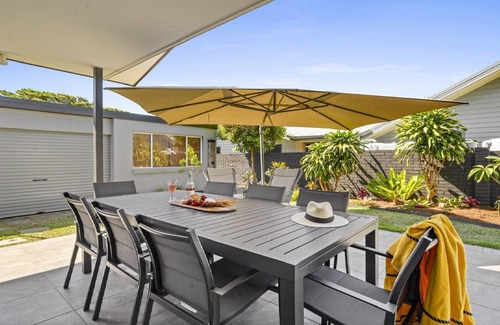 Sawtell House | SEA PINE COTTAGE AND STUDIO