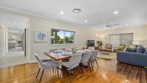 Sawtell House | Sea Pine Cottage and Studio - Beach & village central, Family, Sleeps 8