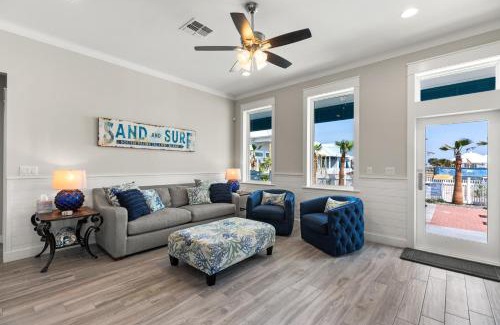 The Shores House | Sea Pointer Inn - Private beach house with Pool home