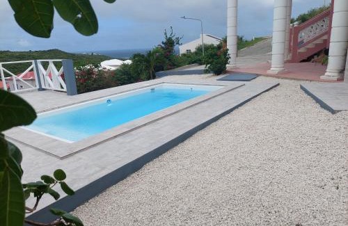 Oyster Pond Apartment | Sea-Renity