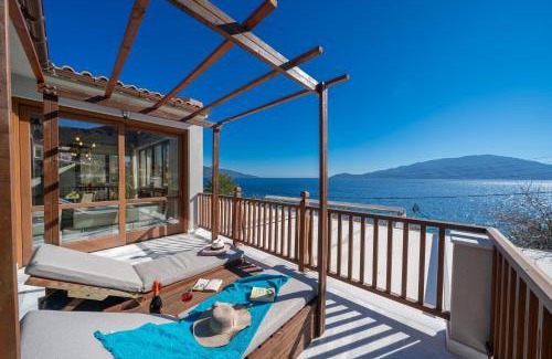 Agia Efimia Apartment | Sea Rock Apartment