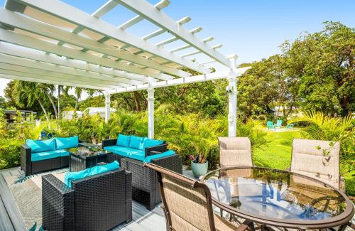 Marathon House | Sea Salt Harbor