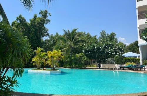 Rayong Apartment | sea sand sun resort Executive 607 Mae Rumphueng beach