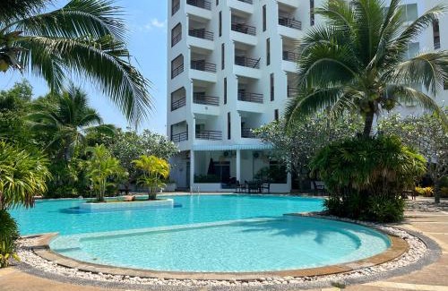 Rayong Apartment | sea sand sun resort Executive 607 Mae Rumphueng beach