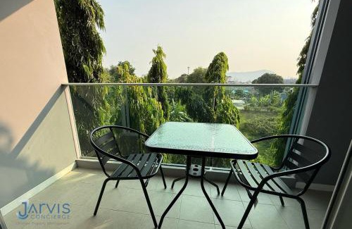 Bang Sare Apartment | Sea Saran - Bright studio with rooftop & beach in Bangsaray