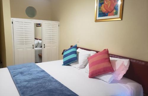 Tower Isle Bed & Breakfast | Sea Shell Palms, Ocho Rios
