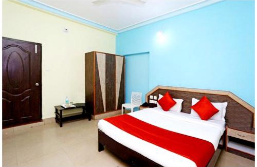 Shirdi Hotel | SEA-SIDE ROOFTOP VIEW- GARDEN -PARKING- Classic Hotel D-II PURI