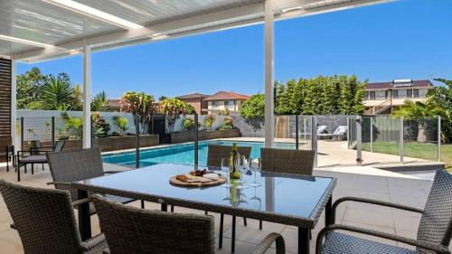 The Entrance North House | Sea Spray- Private Pool, Beach, Table Tennis