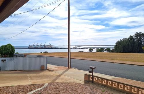 Wallaroo House | Sea the View, Wallaroo