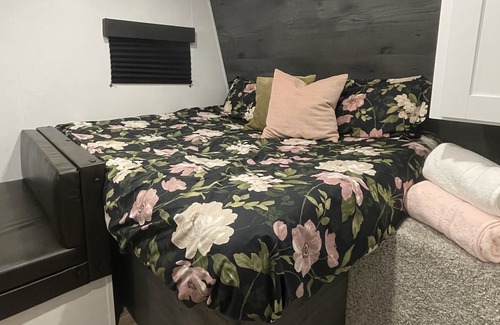 Halfmoon Bay RV Rental | Sea to Stars