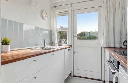 Frolunde House | Sea view, 200m to the beach, beautiful nature