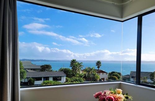 Gulf Harbour Villa | Sea view 5 bedroom holiday house