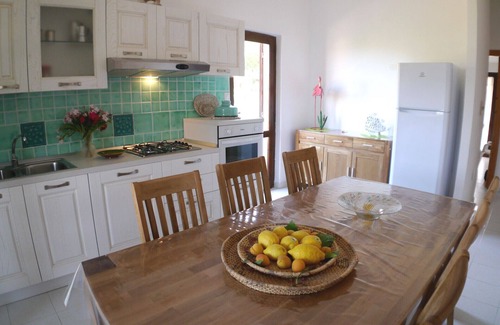Chia House | Sea view a few meters from Su Giudeu beach. Discounts on ship tickets.