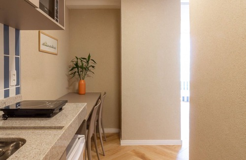 Copacabana Apartment | Sea View and Balcony with Bathtub | Q23