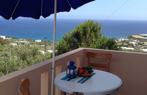 Ferma Apartment | Sea view, close to the beach, well-kept, cozy, newly furnished and renovated