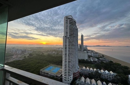 Na Chom Thian Condo | Sea view condominium at Pattaya , Thailandn