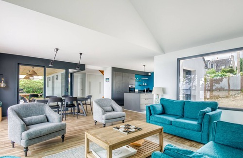 Larmor-Baden House | Sea view house