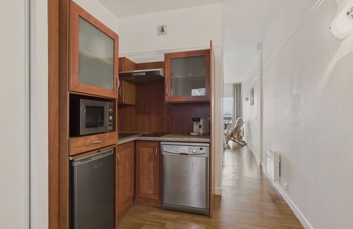 Le Croisic Apartment | Sea view - Studio for 2 with swimming pool
