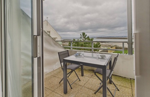 Le Croisic Apartment | Sea view - Studio for 2 with swimming pool