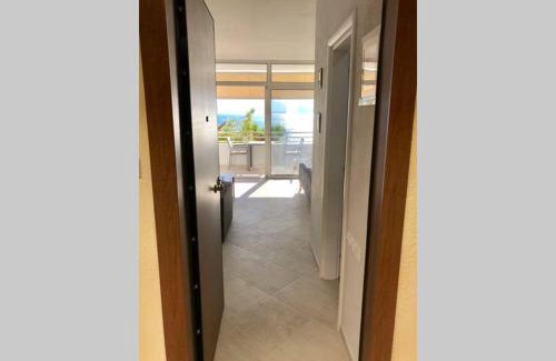 Loutraki-Agioi Theodoroi Apartment | Sea view studio