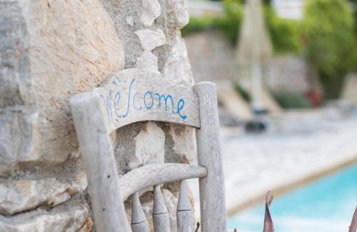 Amoopi Apartment | Sea View Studios
