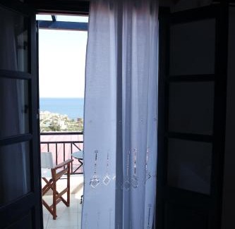 Amoopi Apartment | Sea View Studios