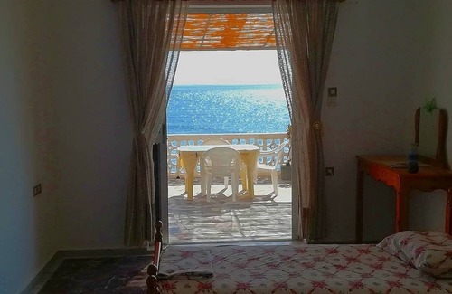 Massouri House | Sea view studios