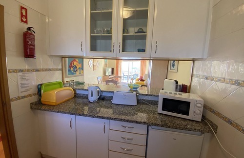 Albardeira Apartment | SEA VIEW, SWIMMING POOL, PARKING AND 250 MTRS. THE MARINA AND BEACH
