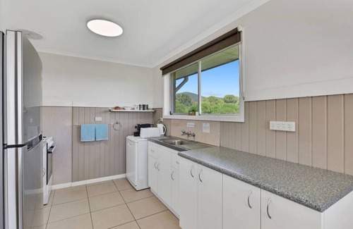 Four Mile Creek House | Sea View Villa - White Sands