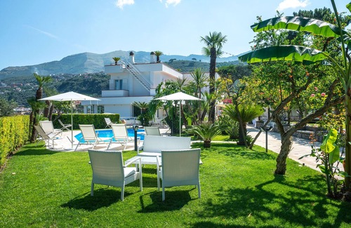 Vico Equense Villa | Sea view villa with pool