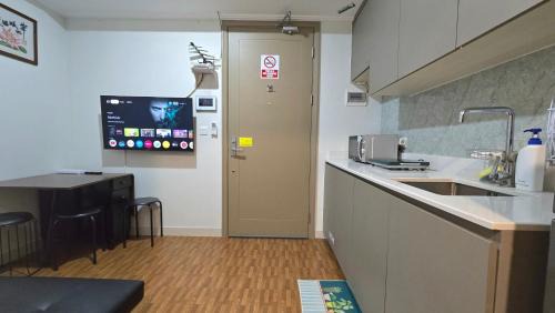 Pantai Indah Kapuk Apartment | Sea View with Bridge at Gold Coast PIK high floor