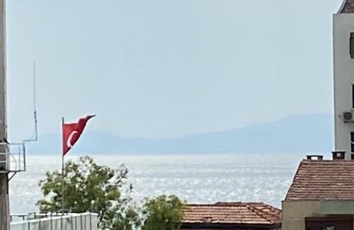 Old Town Apartment | Sea View, Your Home in the Center of Alsancak