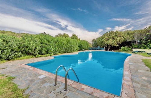 Punta De Su Turrione Villa | Sea Villas Villa sleeps 4 with A.C, shared pool, 3 km from the sea