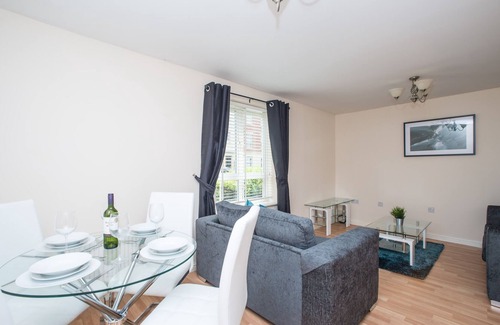 South Shields Apartment | Sea Winnings, Homely Flat near Seaside - free parking