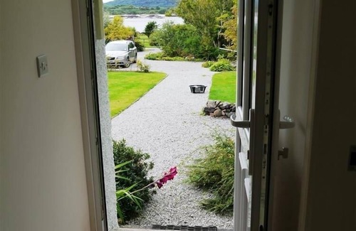Rockcliffe Cottage | Seabank Cottage - a cottage that sleeps 6 guests in 3 bedrooms