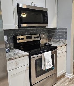 Englewood East Villa | Seabreeze 3-Bedroom Pool Villa close to the beach!