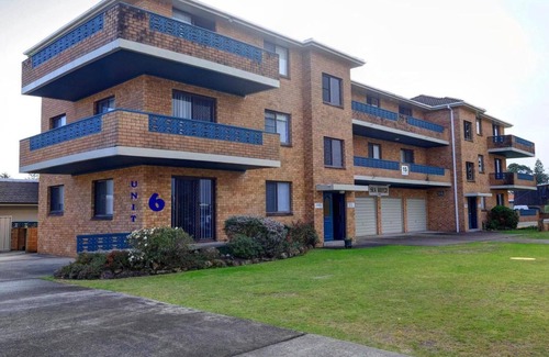 Tuncurry Apartment | Seabreeze 6 - Opposite Tuncurry Bowling Club!