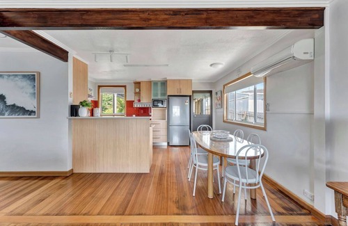 Penguin House | Seabreeze Escape: Your Next Coastal Getaway