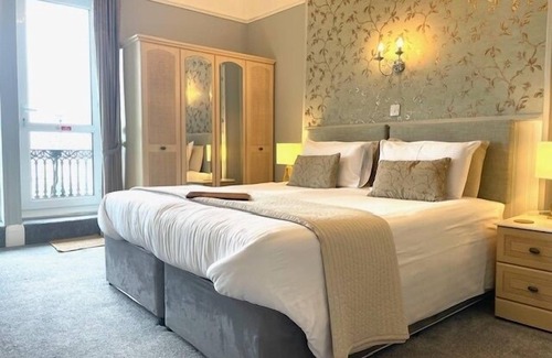Babbacombe Bed & Breakfast | Seabreeze